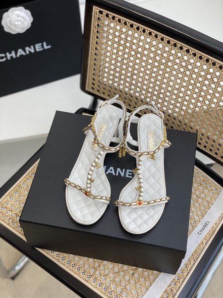 Chanel Classic metal leather slides