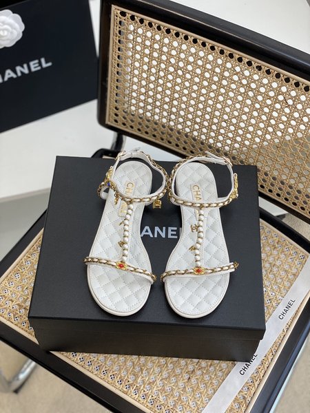 Chanel Classic metal leather slides