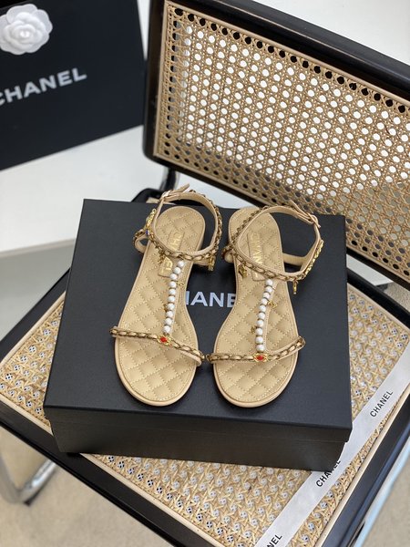 Chanel Classic metal leather slides