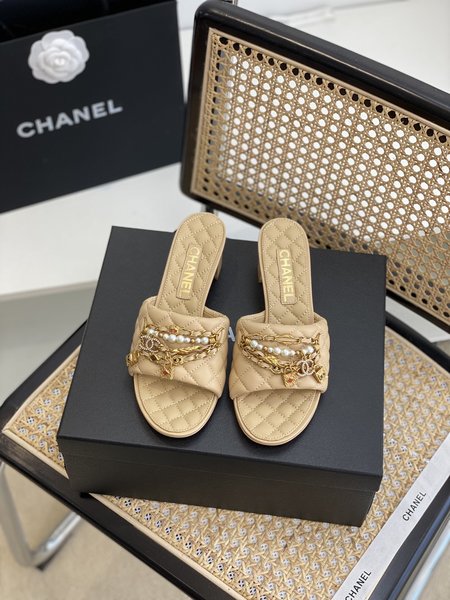 Chanel Classic metal leather slides