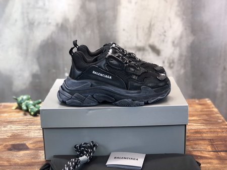 Balenciaga Upgraded Triple S sneakers