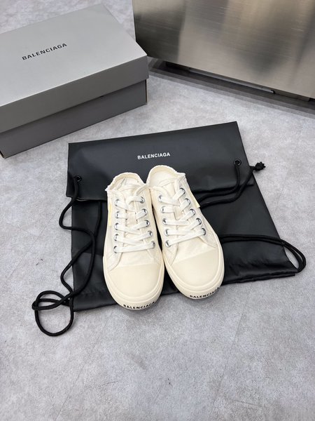 Balenciaga Casual canvas shoes | Newest