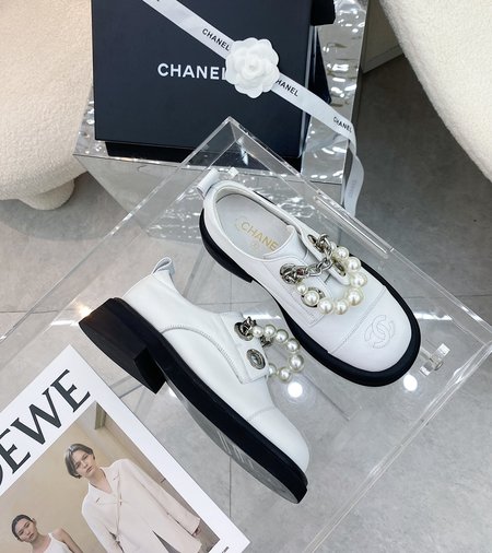 Chanel Retro suit shoes silver chain low key