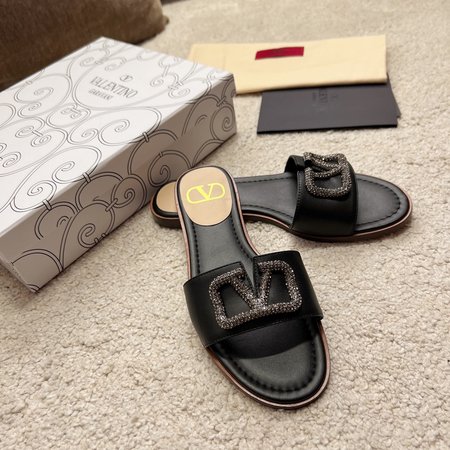 Valentino Slippers LV Logo