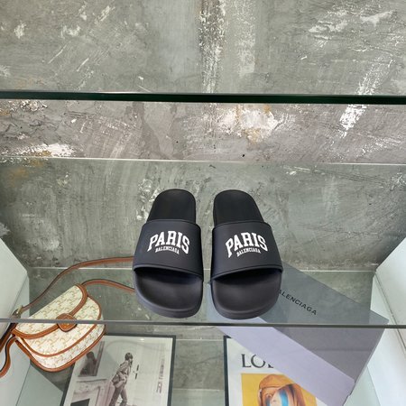 Balenciaga slippers