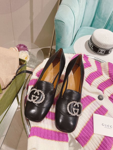 Gucci women s square toe shoes