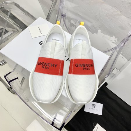 Givenchy Sqectre jogging shoes