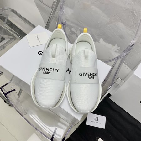 Givenchy Sqectre jogging shoes