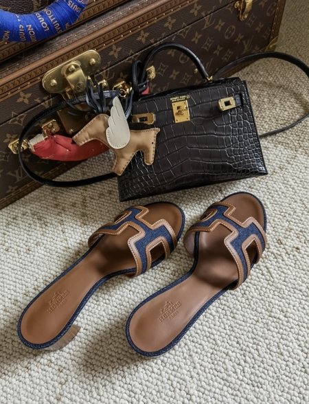 Hermes Oasis sandals