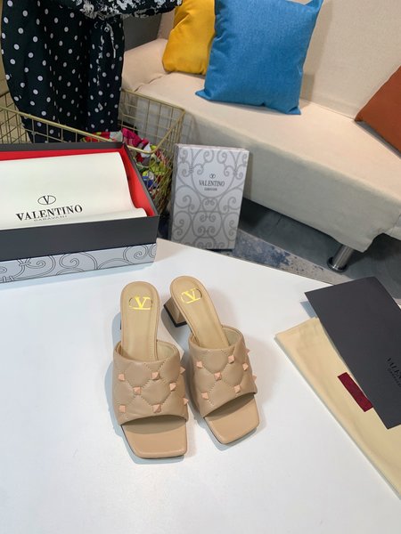 Valentino ladies slippers