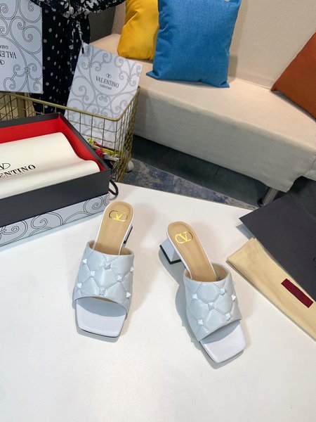 Valentino ladies slippers