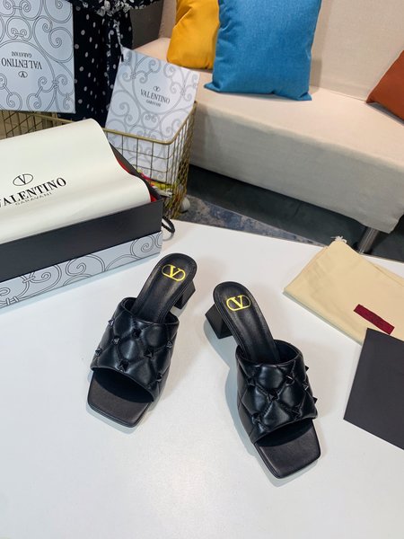 Valentino ladies slippers