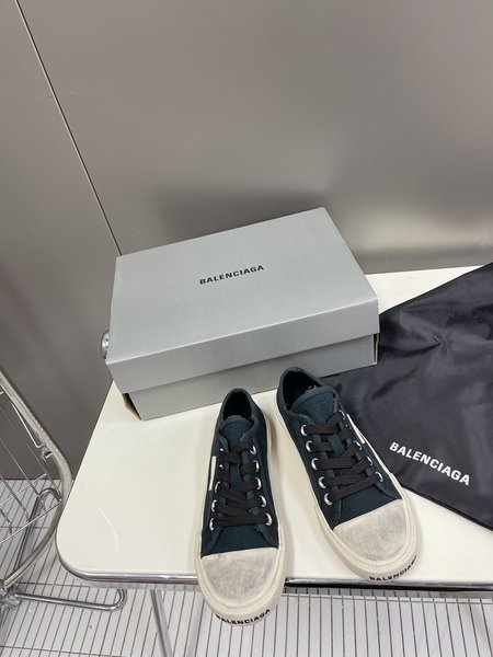 Balenciaga classic medieval style canvas shoes