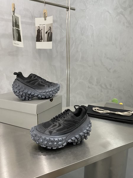 Fendi GDeer tire sneakers