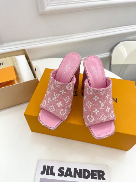 Louis Vuitton vintage slipper denim