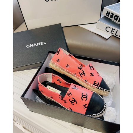 Chanel Espadrilles large Logo color matching elements