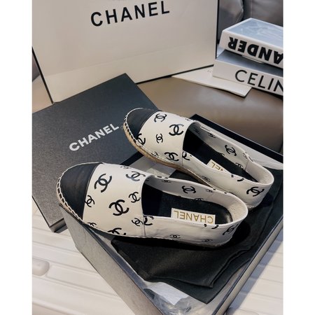 Chanel Espadrilles large Logo color matching elements