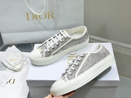 Dior hand embroidered flat shoes