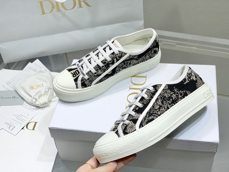 Dior hand embroidered flat shoes