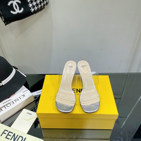 Fendi Film slippers F-shaped three-dimensional heel