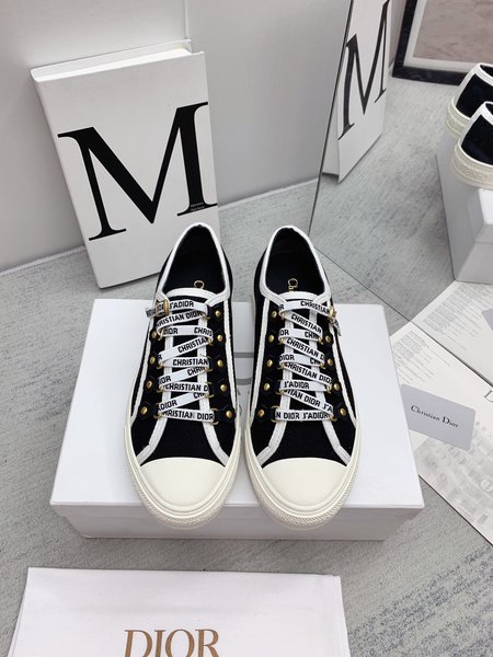 Dior classic sneakers