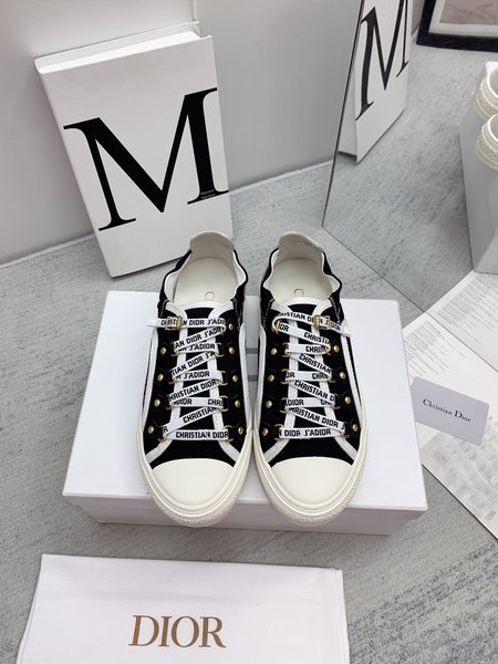 Dior classic sneakers