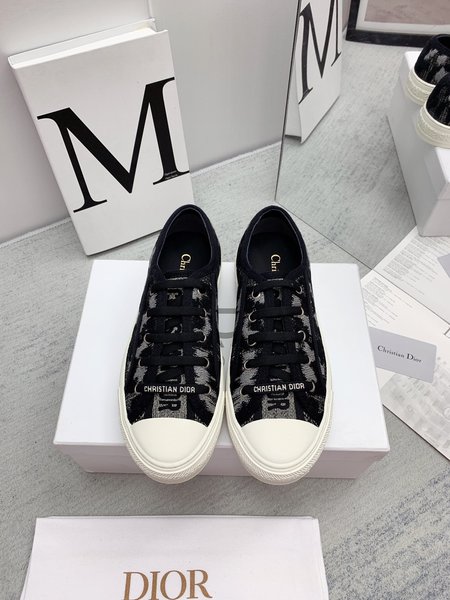 Dior classic casual sneakers