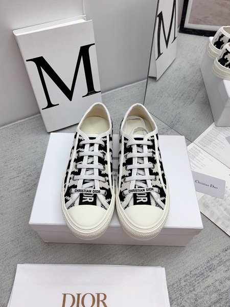 Dior classic casual sneakers