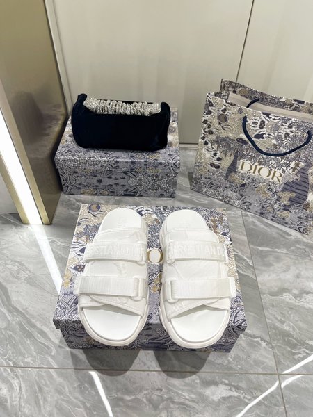 Dior slippers