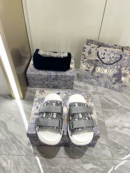 Dior slippers