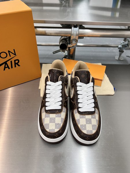 Louis Vuitton joint shoes