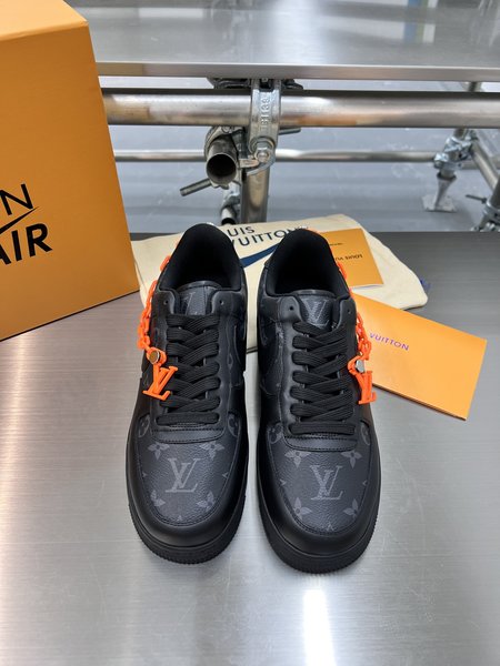 Louis Vuitton joint shoes