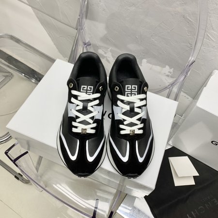 Givenchy Lightweight running shoes