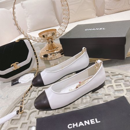 Chanel Chain Mary Jane Slippers Minimalist Vintage Design