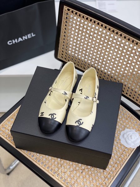 Chanel mary jane flats