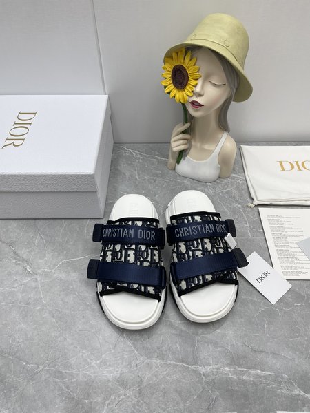 Dior D-Wander Sport Sliders