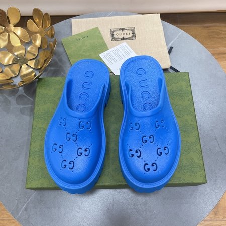 Gucci women s flat shoes