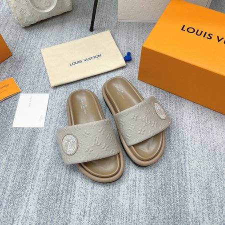 Louis Vuitton Velcro slippers