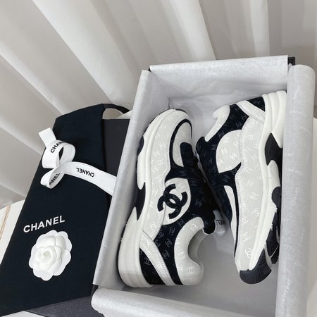 Chanel Dark pattern sneakers black and white panda