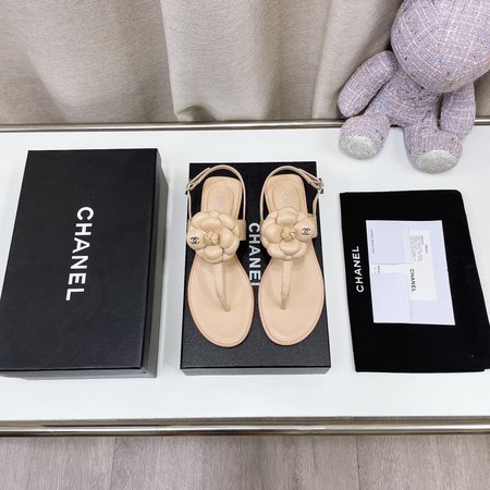 Chanel thong flat sandals