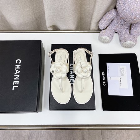 Chanel thong flat sandals