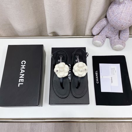 Chanel thong flat sandals