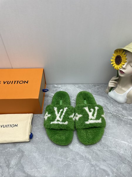 Louis Vuitton wool slippers genuine leather lambswool