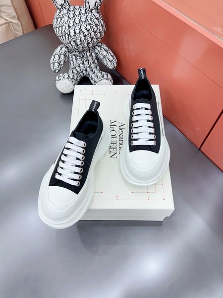 Alexander McQueen classic casual sneakers