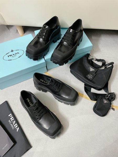 Prada Couple style thick sole small square toe shoes
