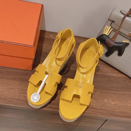 Hermes Elda sandals in calfskin