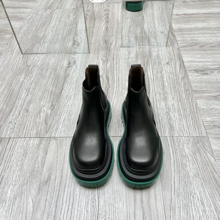 Bottega Veneta Colorful Wave Sole Chelsea Boots