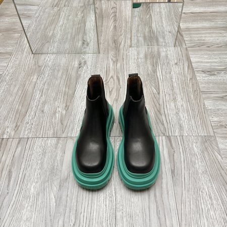 Bottega Veneta Colorful Wave Sole Chelsea Boots