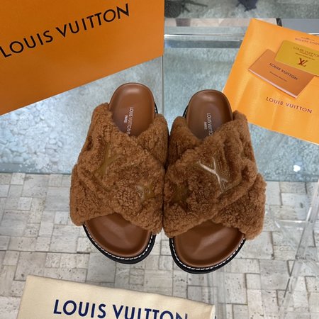 Louis Vuitton furry slippers all wool