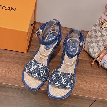 Louis Vuitton High end classic sandals